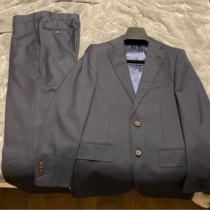 Suitsupply navy suit, unworn!